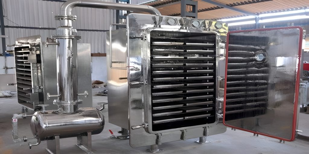 Vacuum Tray Dryer